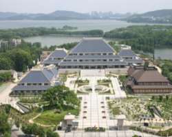 Overall it is the best tourist attraction with the lake view and situated at an open airy place where a person can learn about the Chinese culture and